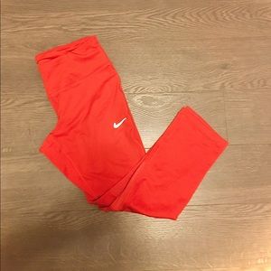 Nike women’s running Capri